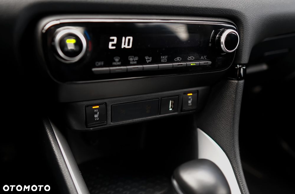 Toyota Yaris Hybrid 1.5 Comfort - 27