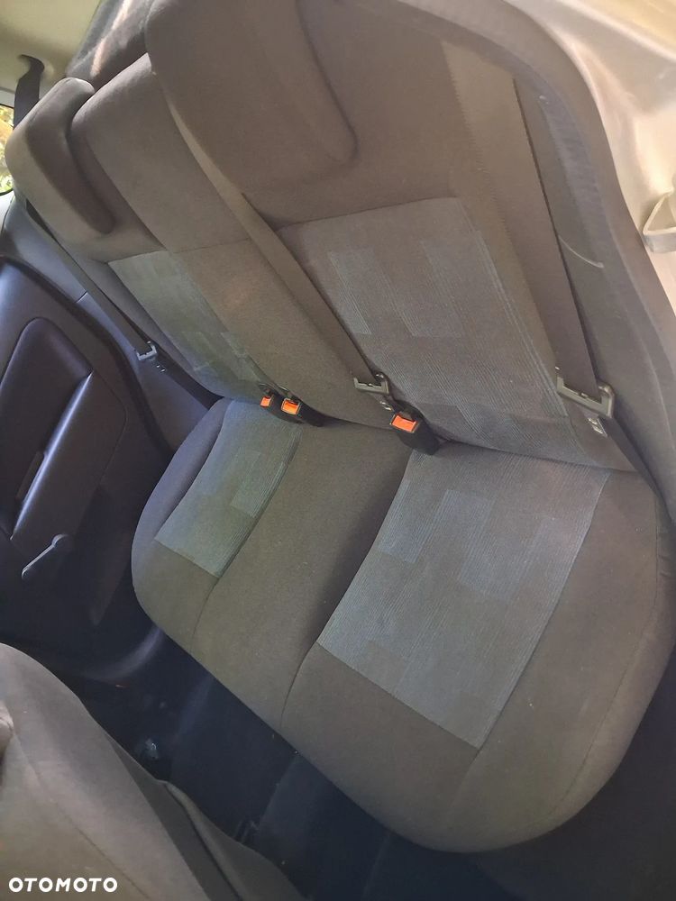 Ford Fiesta 1.3 - 16