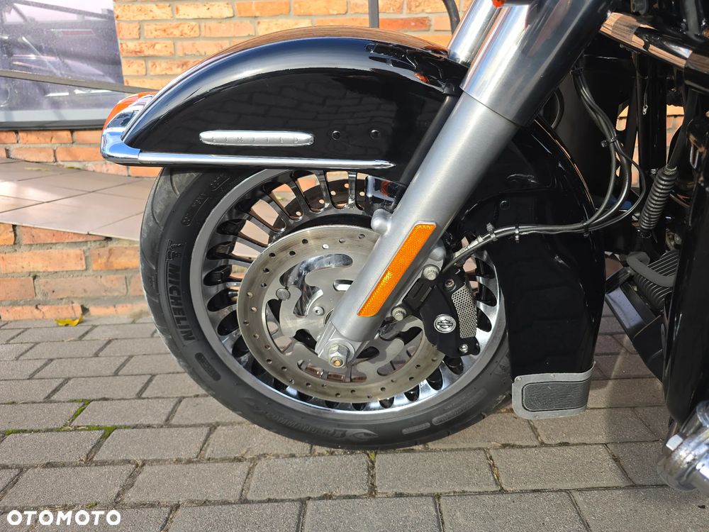 Harley-Davidson Touring Ultra Limited - 5