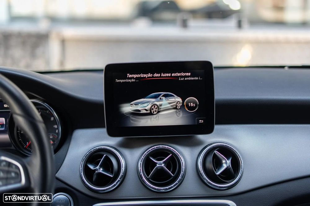 Mercedes-Benz CLA 180 d Urban - 28
