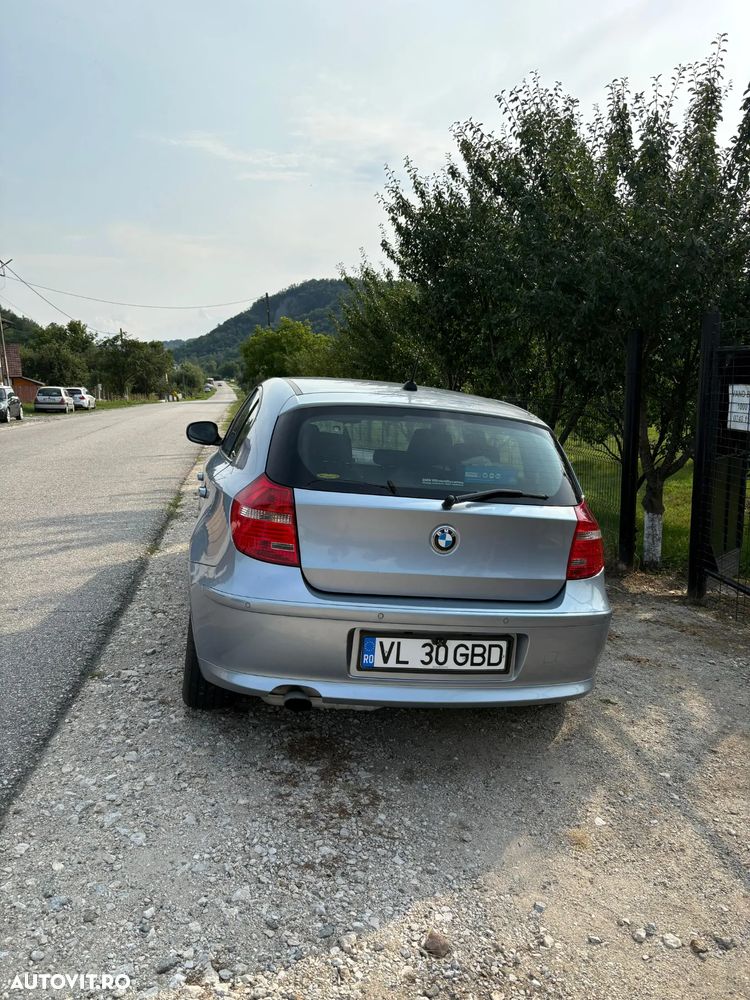BMW Seria 1 116i - 8