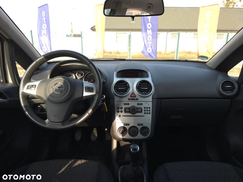 Opel Corsa 1.4 16V Edition - 28