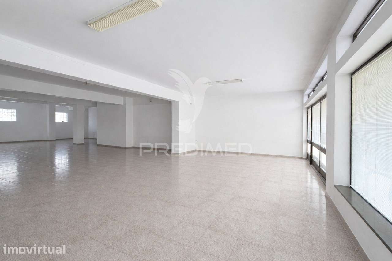 Loja ampla com 150m2 | Av. Irmã Lucia de Jesus - Grande imagem: 3/10