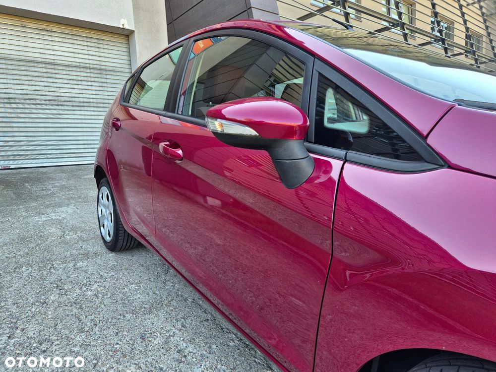 Ford Fiesta 1.25 Celebration - 11