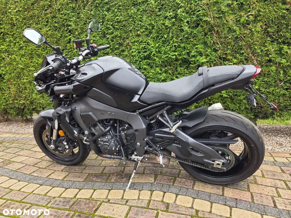 Yamaha MT - 12