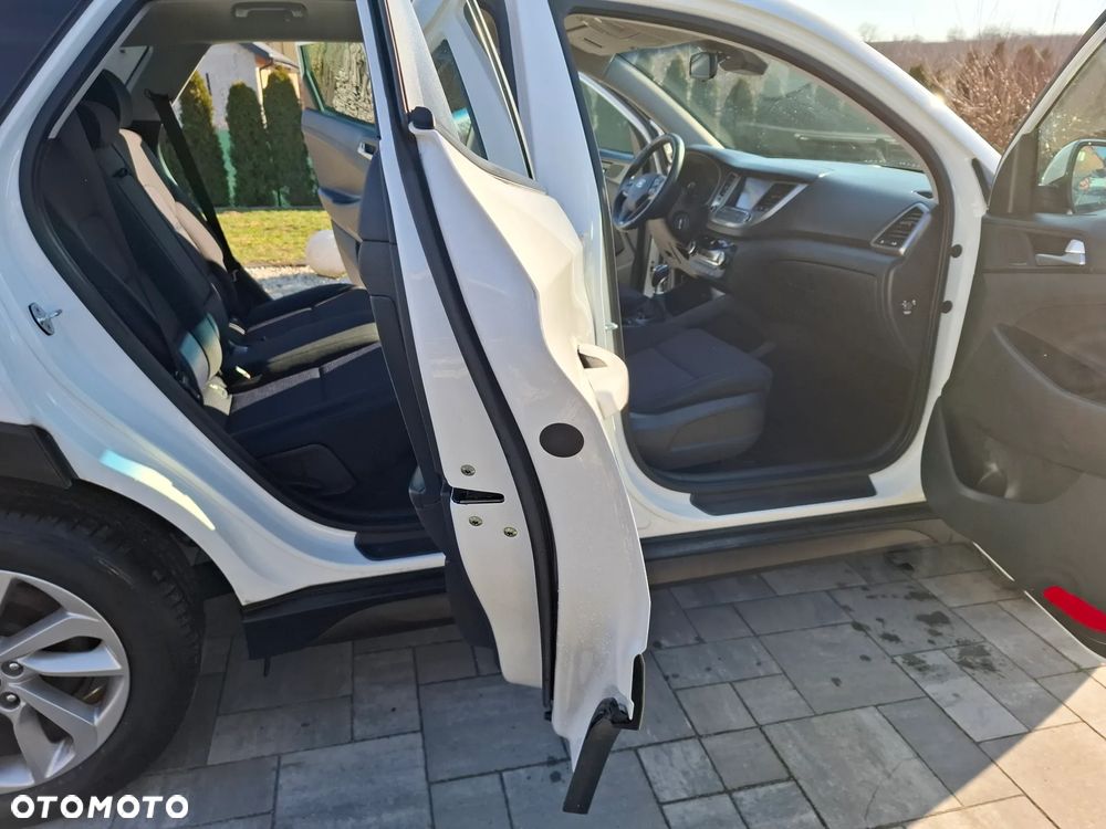 Hyundai Tucson 1.6 GDi 2WD Trend - 22