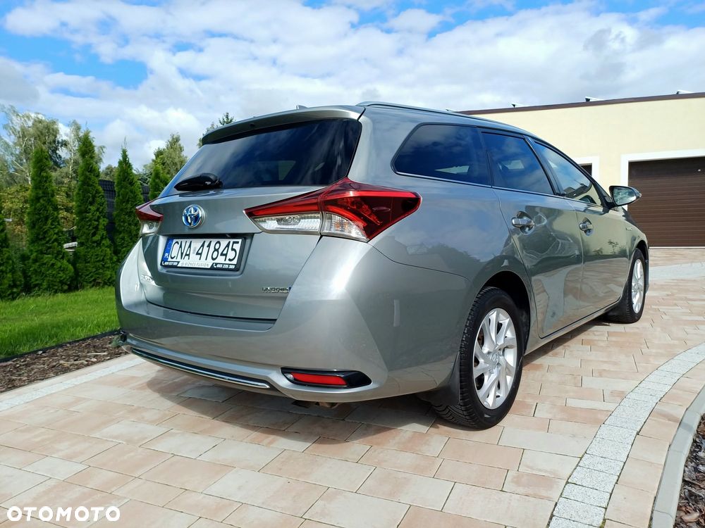 Toyota Auris 1.8 HSD Luna - 10