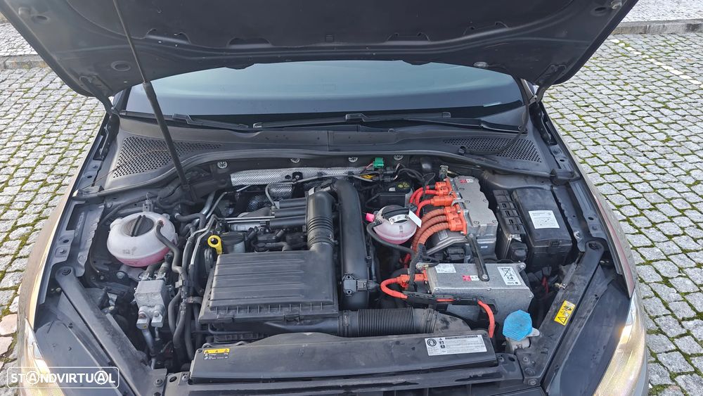 VW Golf 1.4 GTE Plug-In-Hybrid DSG - 21