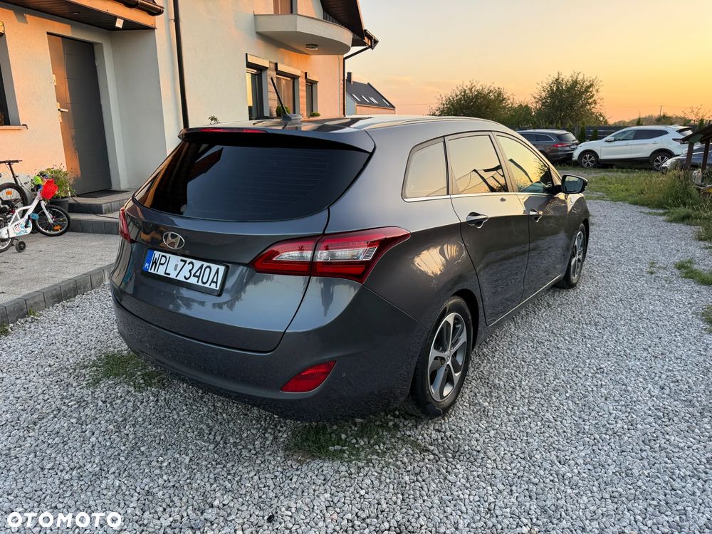 Hyundai i30 - 11