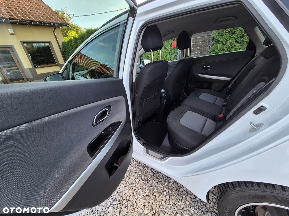 Kia Ceed 1.6 GDI Fifa World Cup Edition - 19