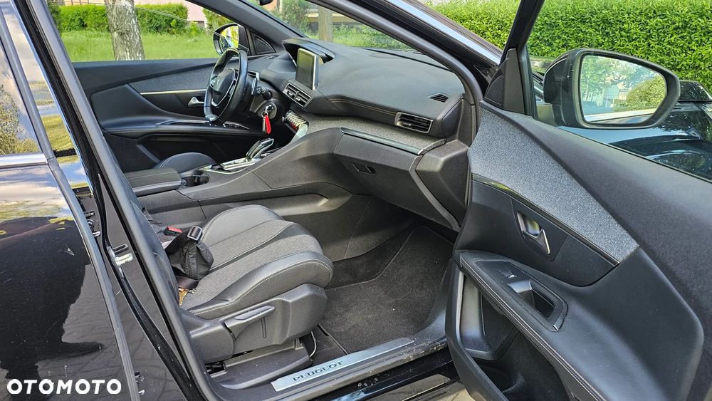 Peugeot 3008 1.5 BlueHDi GT Pack S&S EAT8 - 39