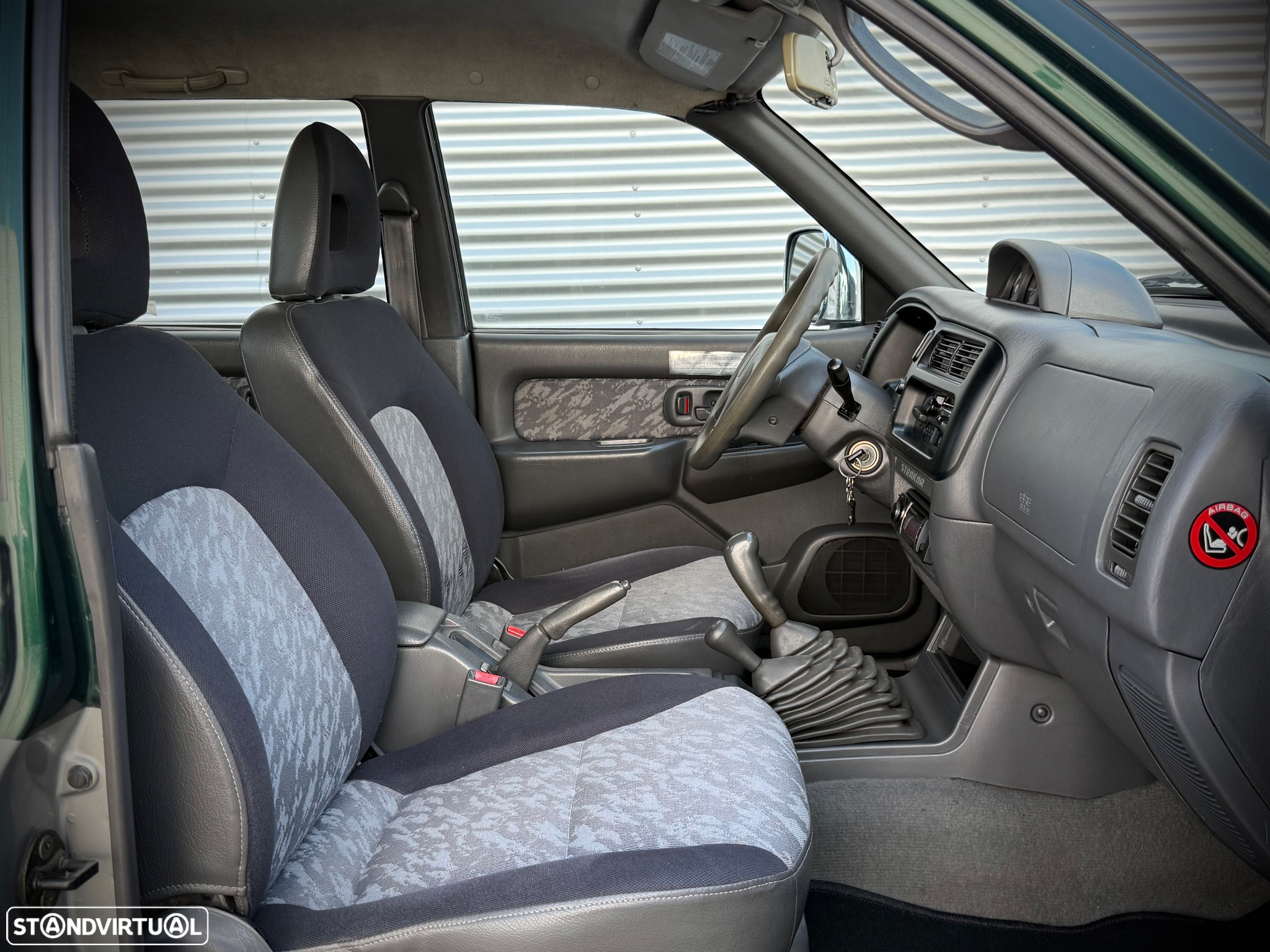 Mitsubishi L200 2.5 TD Strakar Sport CD - 10