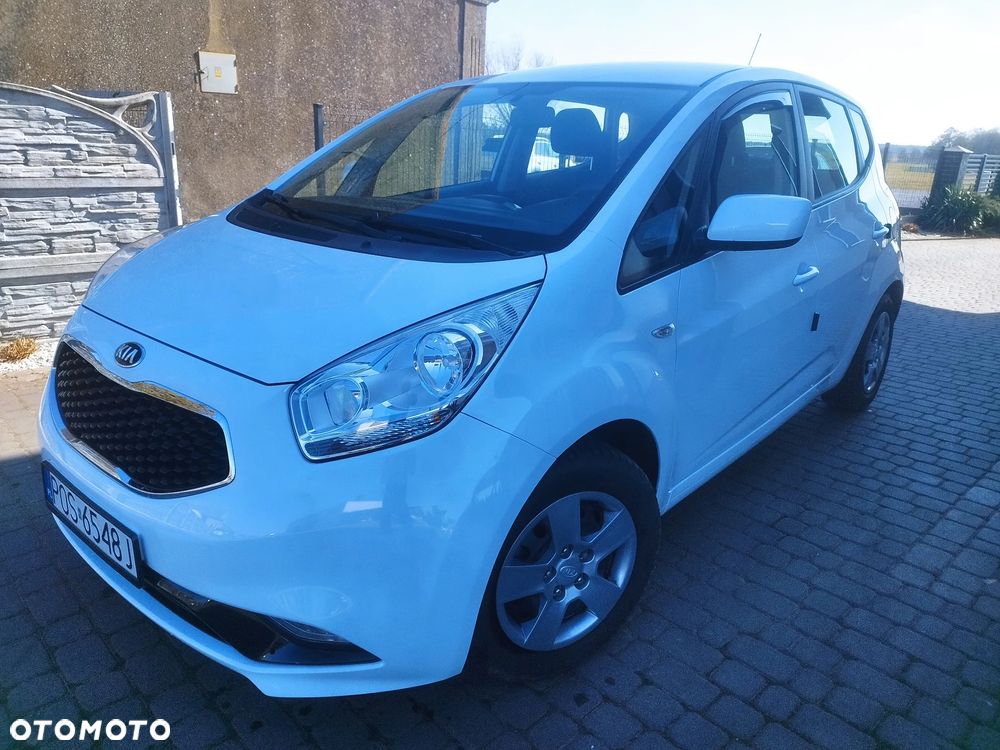 Kia Venga - 24