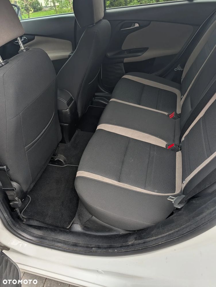 Fiat Tipo 1.6 MultiJet 16v Lounge DDCT - 10