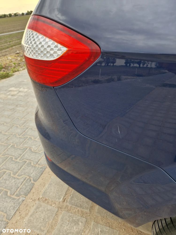 Ford Mondeo 2.0 TDCi Ghia - 16