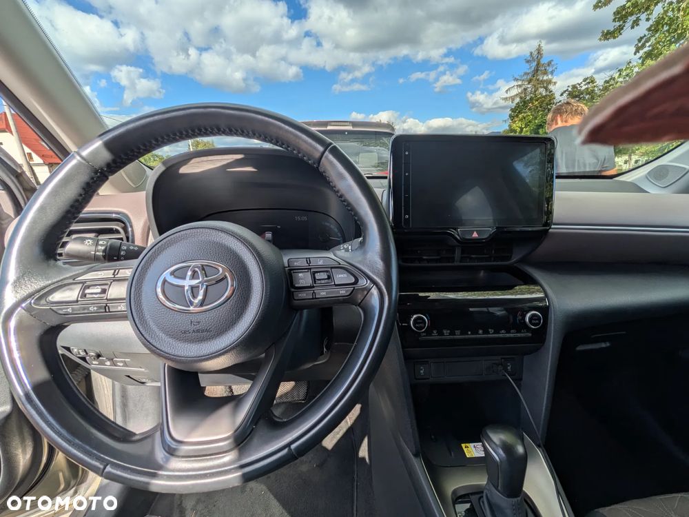 Toyota Yaris Cross Hybrid 1.5 Executive - 4