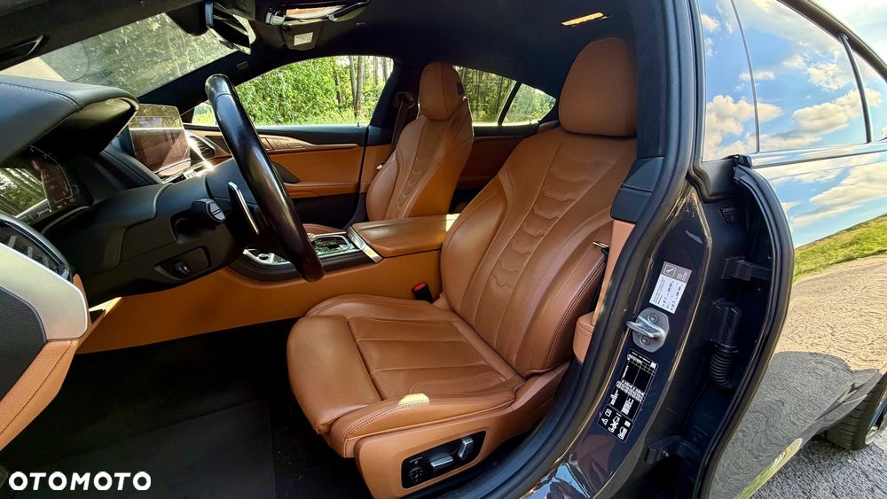 BMW Seria 8 840d xDrive mHEV - 18