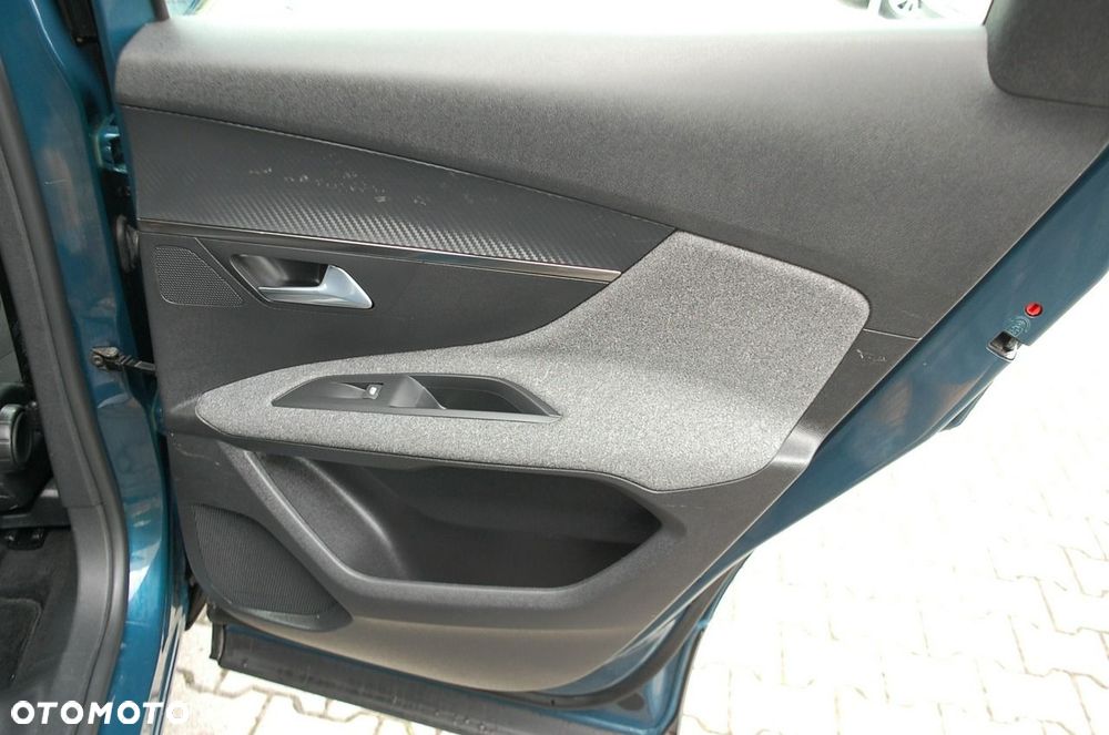 Peugeot 3008 BlueHDi 130 Stop & Start EAT8 Allure - 34