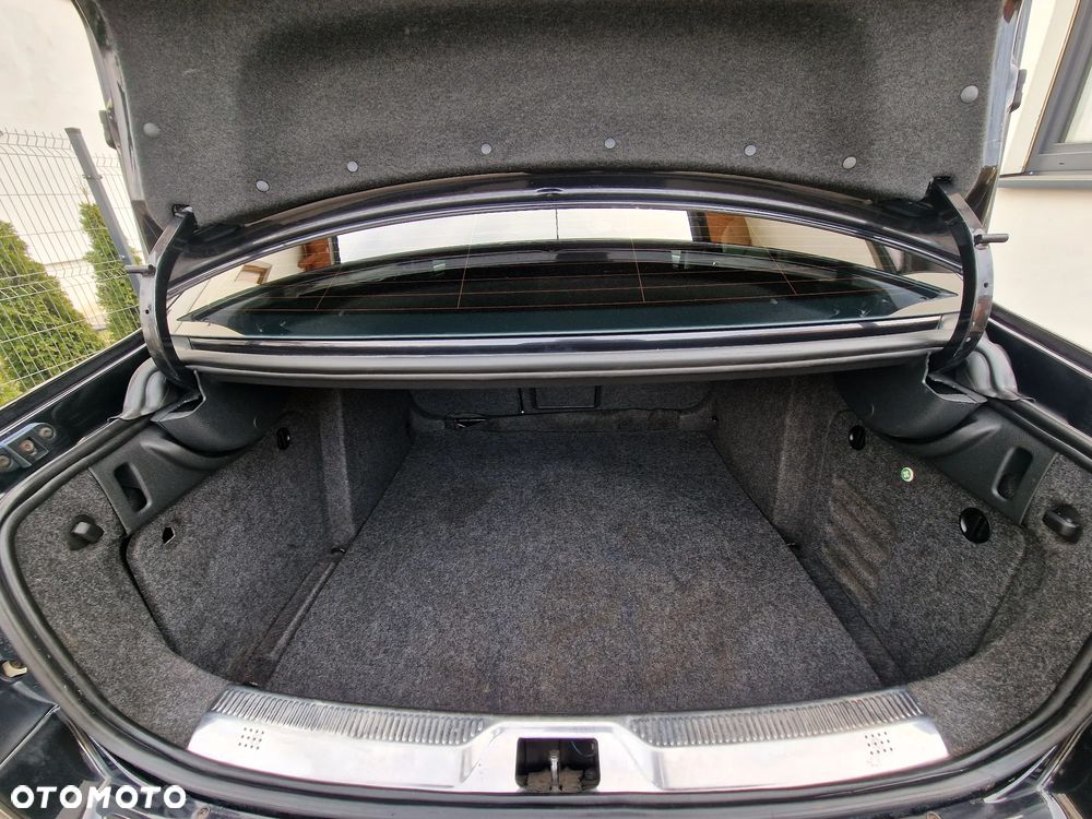 Skoda Superb 2.0 TDI Elegance - 23