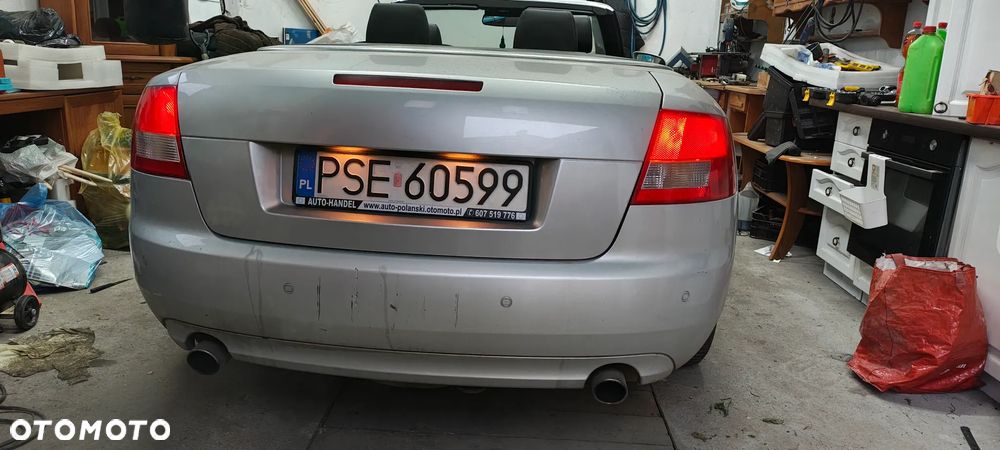 Audi A4 Cabrio 2.4 Multitronic - 9