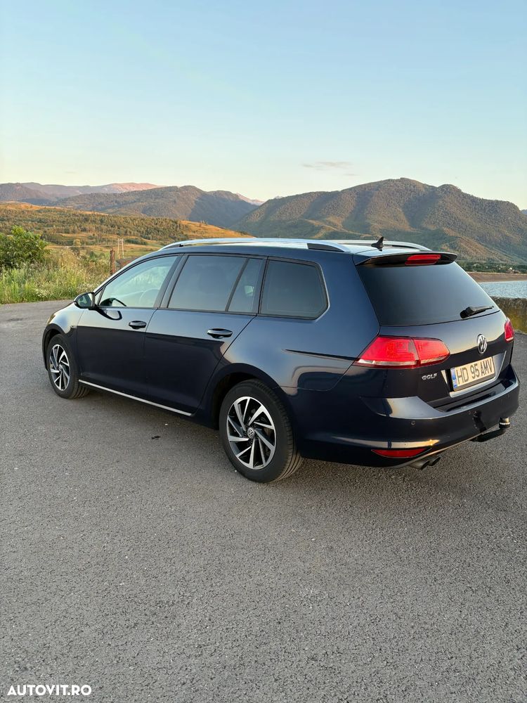 Volkswagen Golf 2.0 TDI SCR Highline - 11