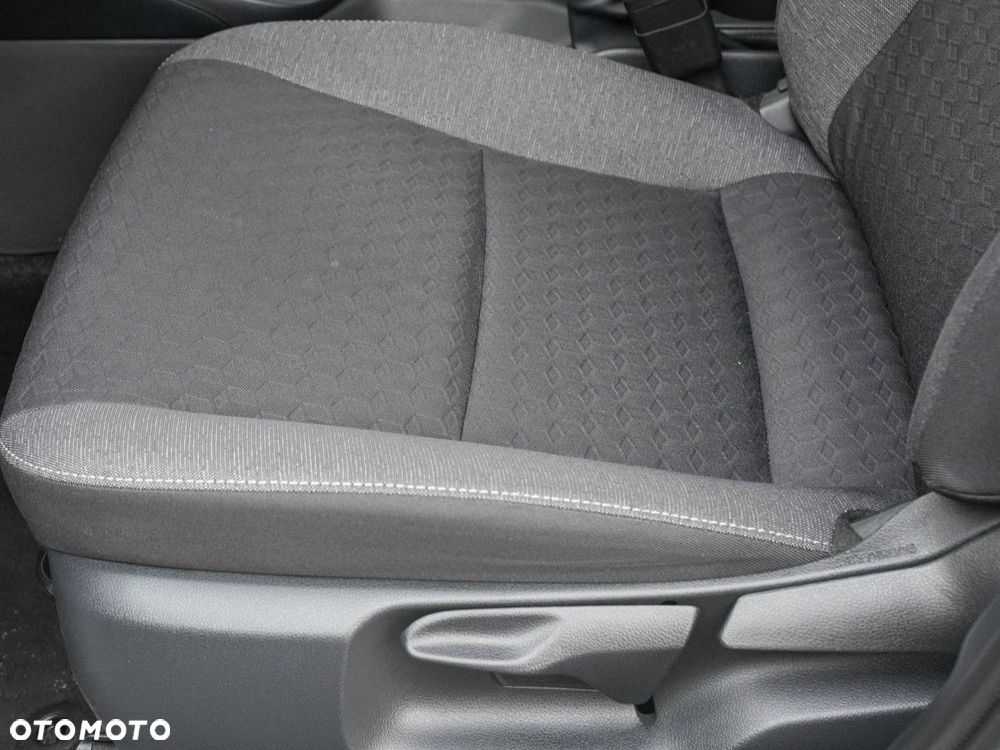 Toyota Yaris 1.5 Comfort - 11