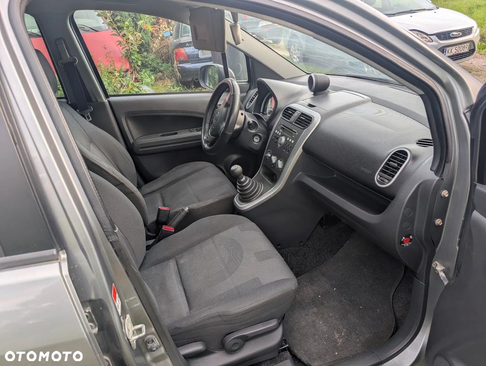Opel Agila - 12
