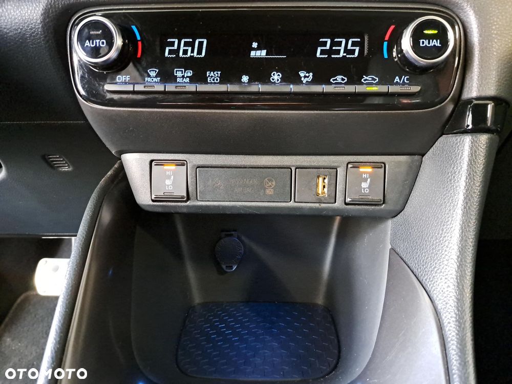 Toyota Yaris - 26