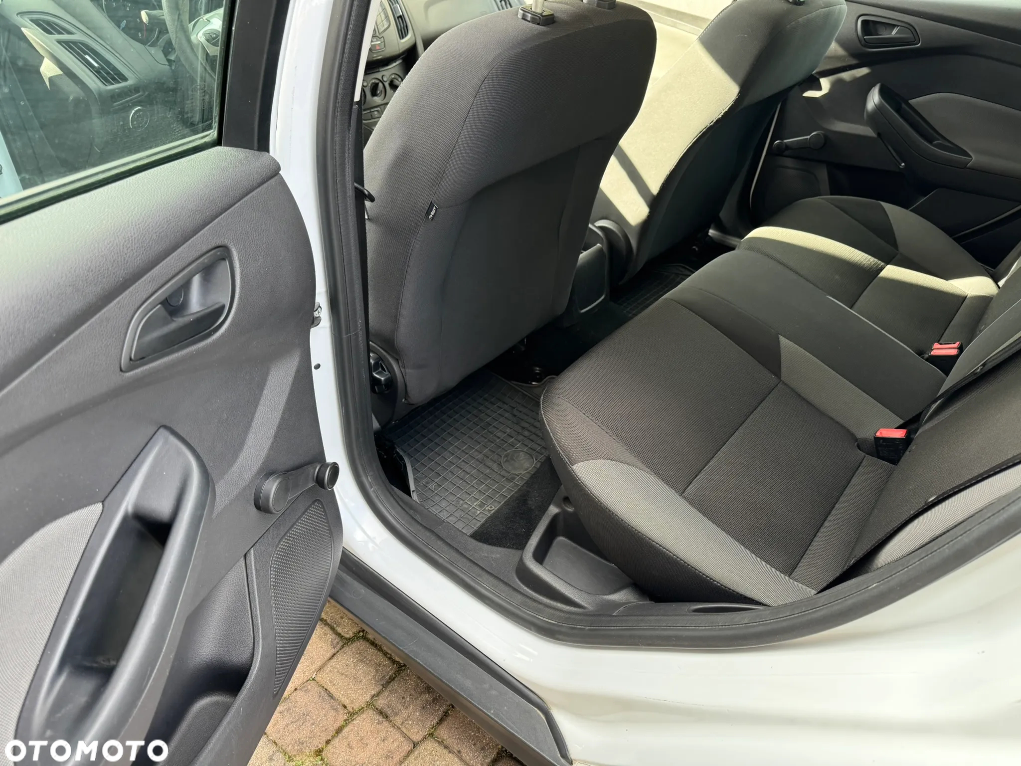 Ford Focus 1.6 TDCi Ambiente - 7
