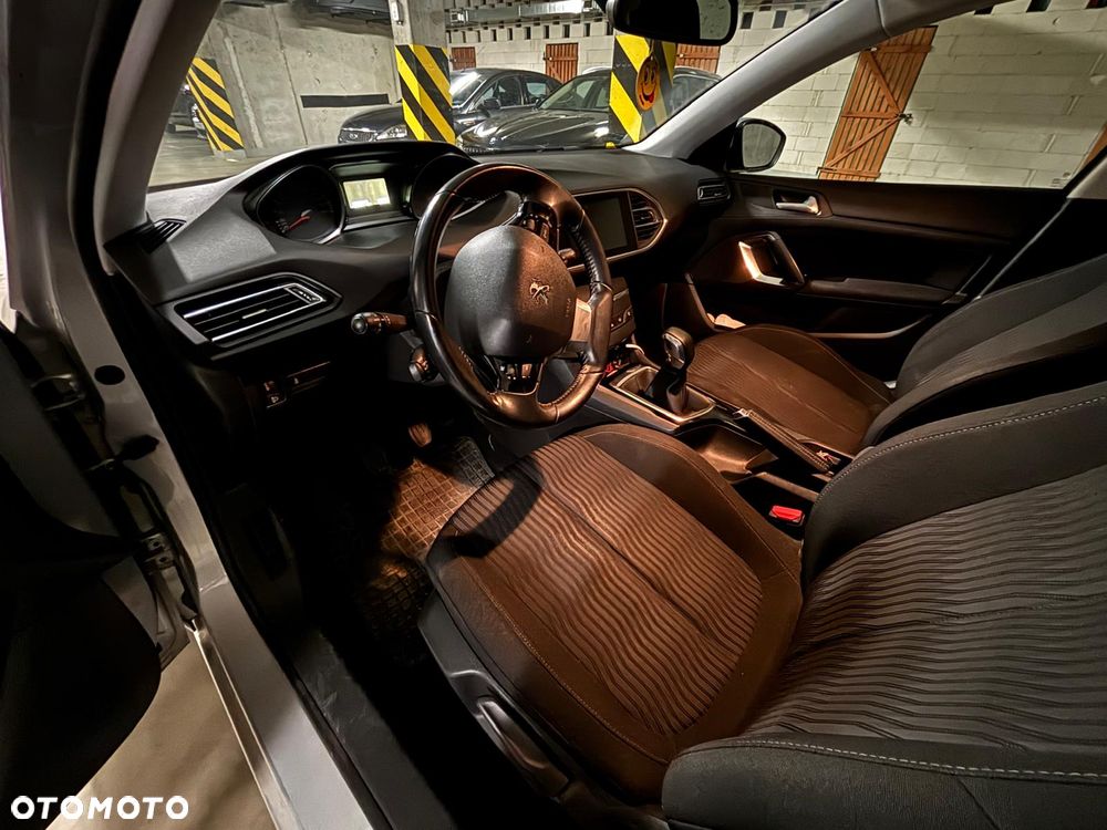 Peugeot 308 1.6 HDi Style - 9