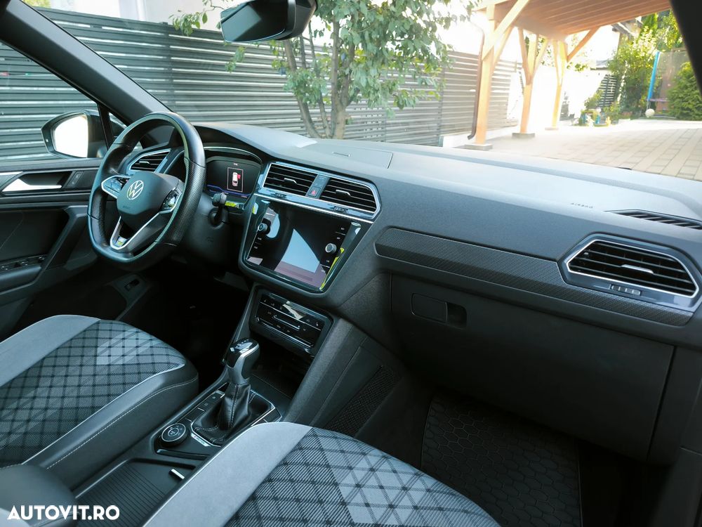 Volkswagen Tiguan 2.0 TDI SCR DSG 4Motion R-Line - 11