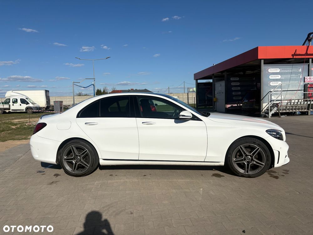 Mercedes-Benz Klasa C 220 d 9G-TRONIC AMG Line - 11