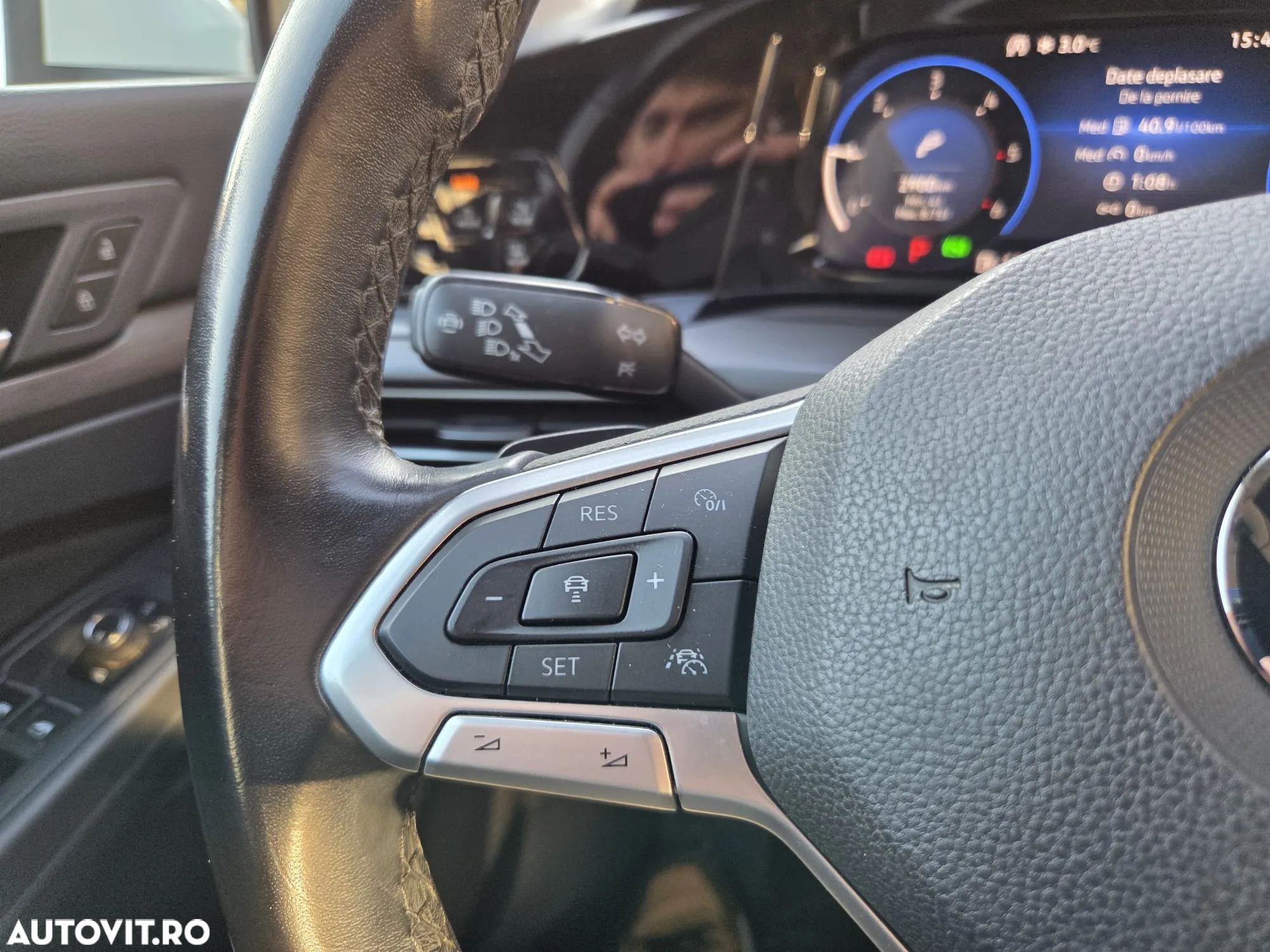 Volkswagen Golf 2.0 TDI DSG Style - 10