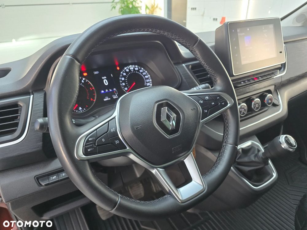 Renault Trafic - 22
