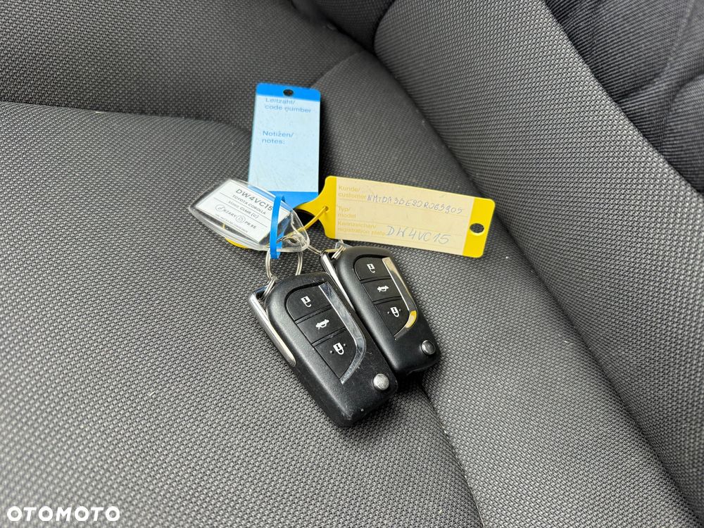Toyota Corolla 1.5 Comfort - 29