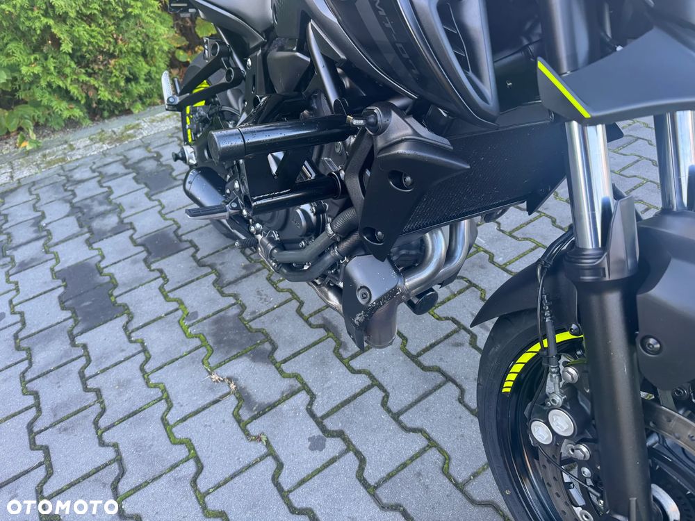 Yamaha MT - 9