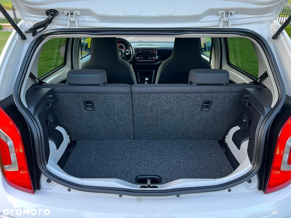 Volkswagen up! high - 11