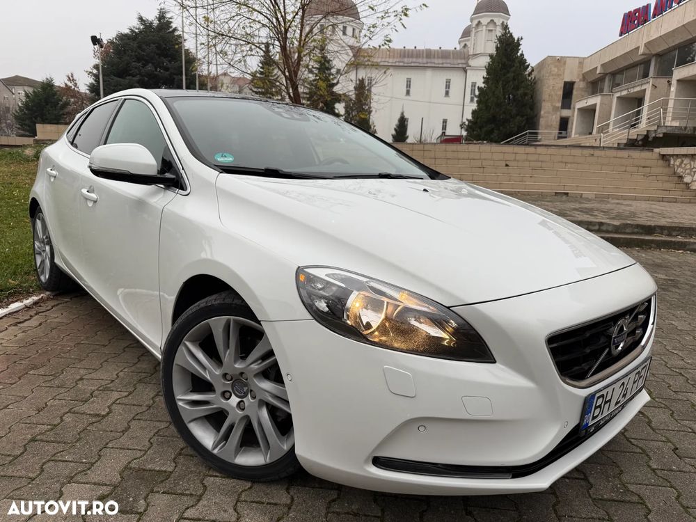 Volvo V40 D3 Momentum - 9