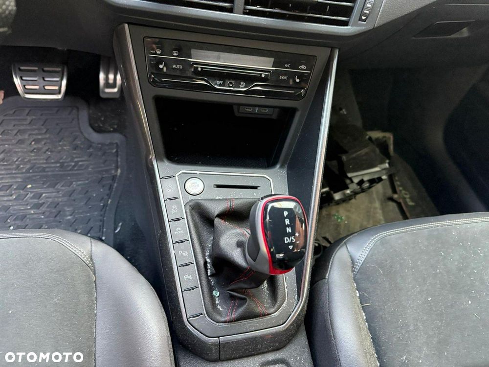 Volkswagen Polo - 25