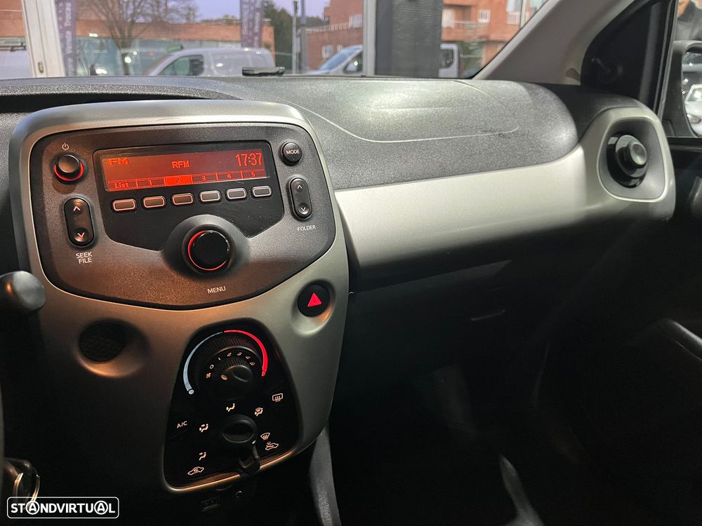 Citroën C1 1.0 VTi Shine - 22