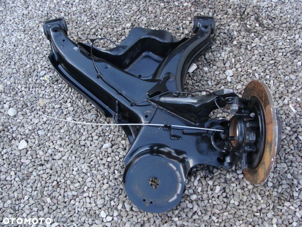 wahacz zwrotnica piasta tył prawy mercedes vito viano w447 fwd - 1