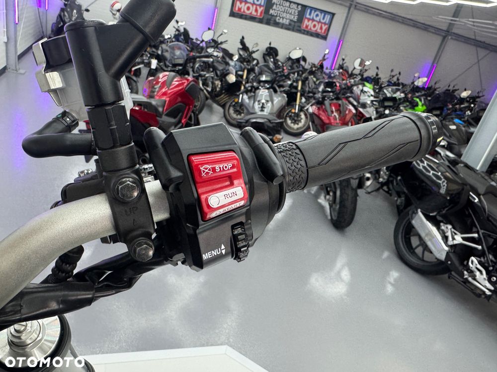 Yamaha MT - 36