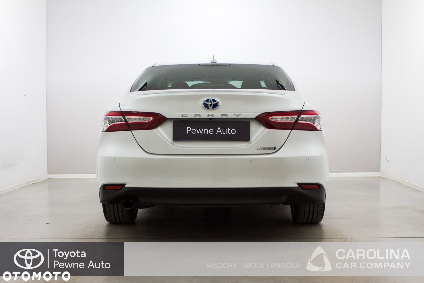 Toyota Camry - 20