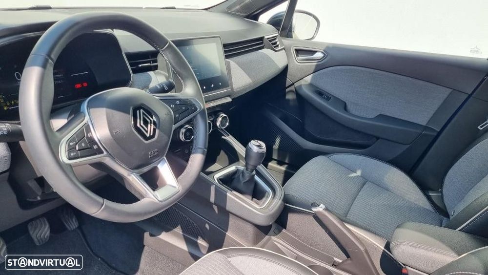 Renault Clio 1.0 TCe Techno Bi-Fuel - 10