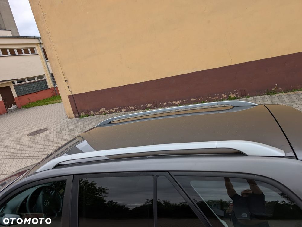 Toyota Avensis 2.0 D-4D Sol - 10