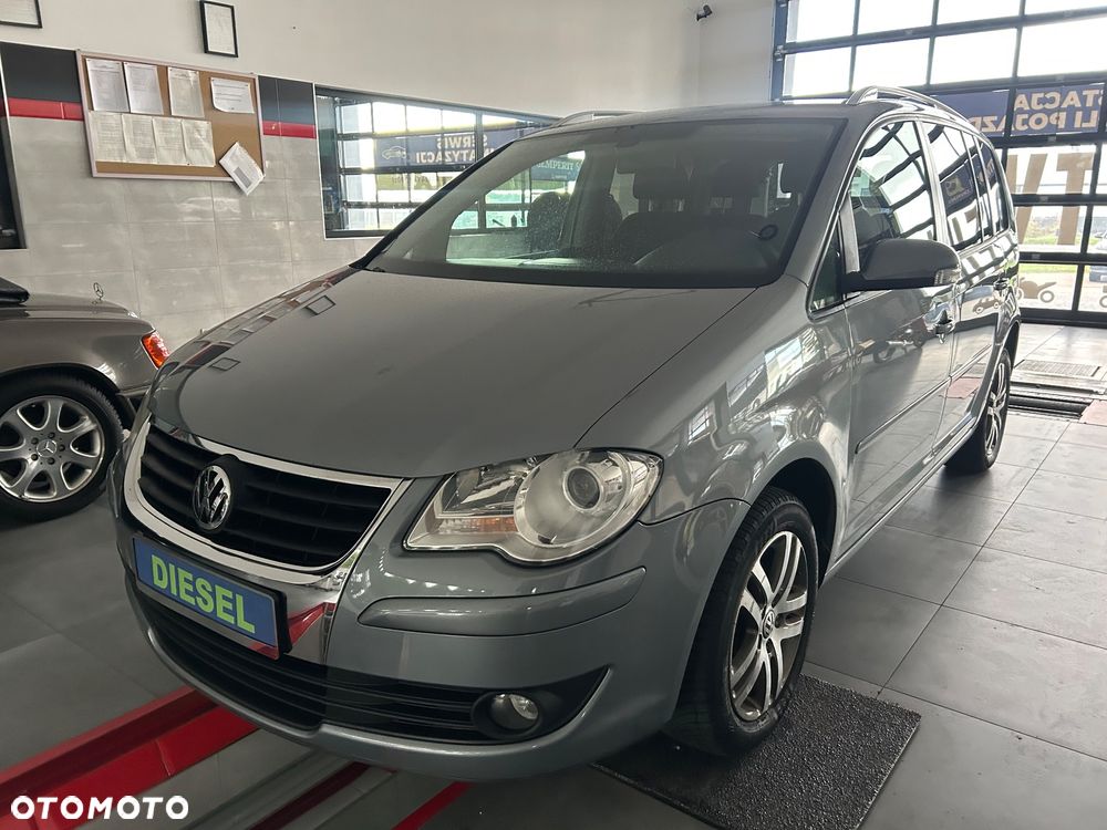 Volkswagen Touran 2.0 TDI DPF BlueMotion Technology Comfortline - 1