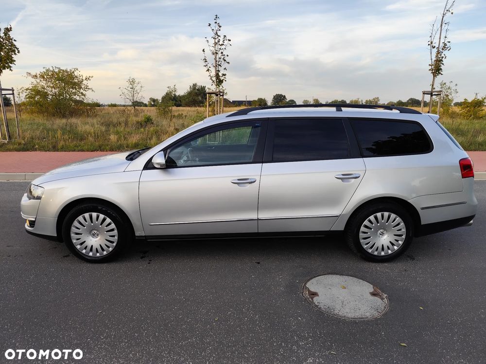 Volkswagen Passat 2.0 TDI DPF Individual Chrom - 28
