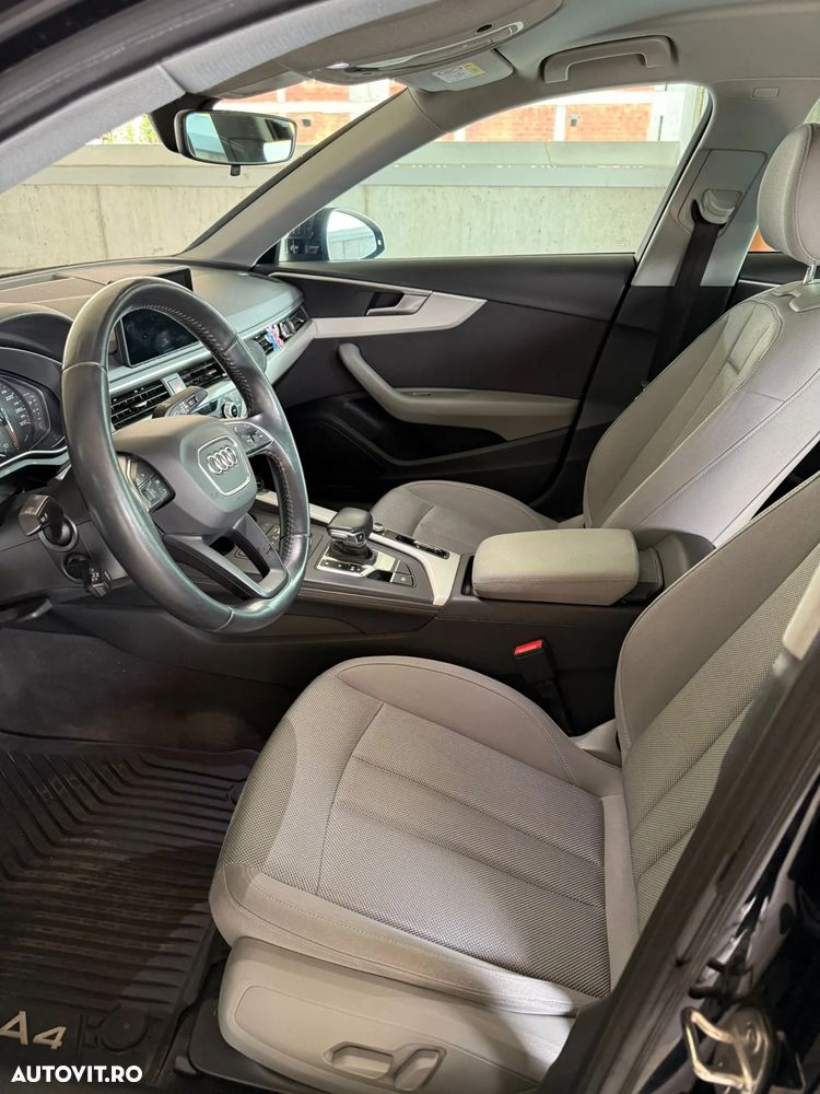 Audi A4 35 TFSI S tronic MHEV Basic - 13