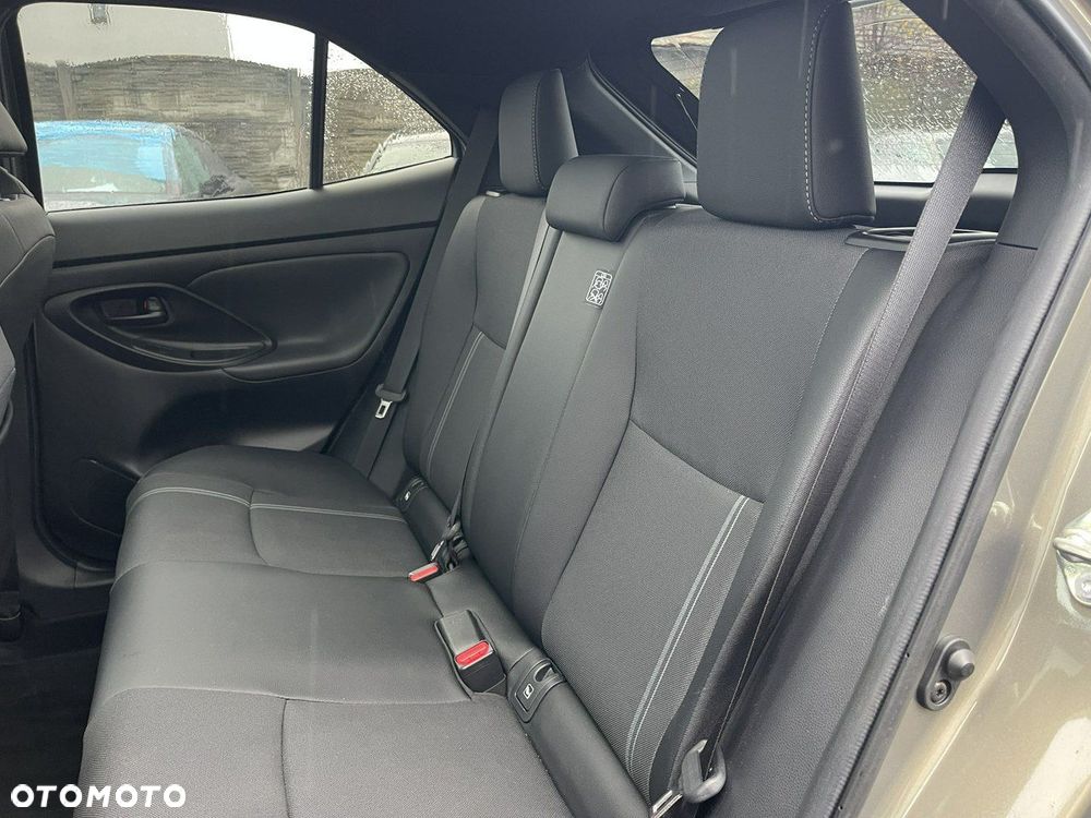 Toyota Yaris Cross Hybrid 1.5 Premiere Edition - 12