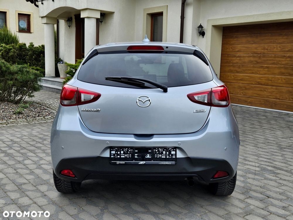 Mazda 2 - 10